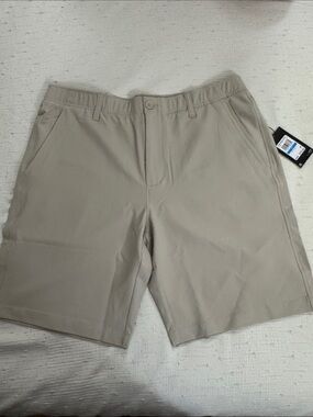 Under Armour Men's Flat-Front Performance Shorts in Light Khaki